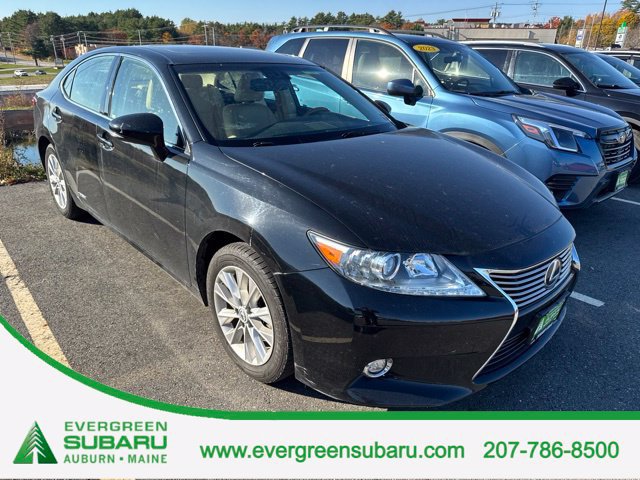 Used 2015 Lexus ES 300h w/ Navigation System Package FWD image 1