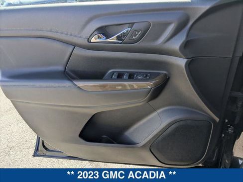 Used 2023 GMC Acadia SLE w/ Elevation Edition image 10