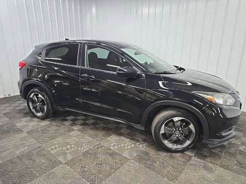 Used 2018 Honda HR-V EX image 1