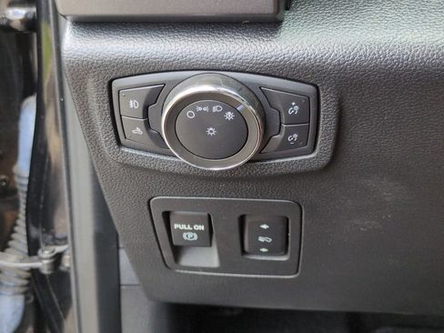 Used 2020 Ford F150 XLT w/ Equipment Group 302A Luxury AWD/4WD image 21
