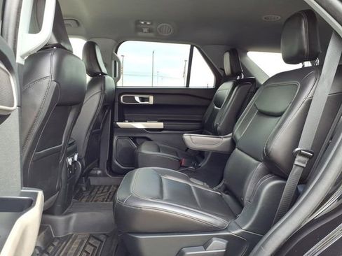 Certified 2023 Ford Explorer XLT w/ Equipment Group 202A AWD/4WD image 25