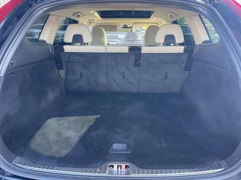 Used 2016 Volvo XC60 T5 Premier AWD/4WD image 10