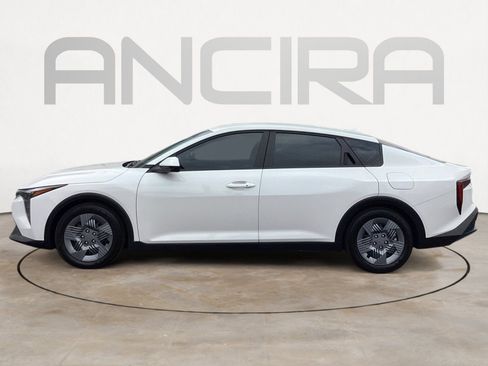 Used 2025 Kia K4 FWD image 8
