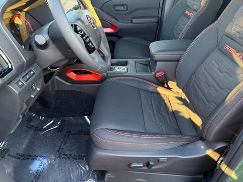 New 2026 Nissan Frontier PRO-4X w/ Pro-4x Convenience Package image 12