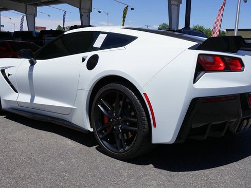 Used 2019 Chevrolet Corvette Stingray Coupe w/ Carbon Flash Badge Package RWD image 2