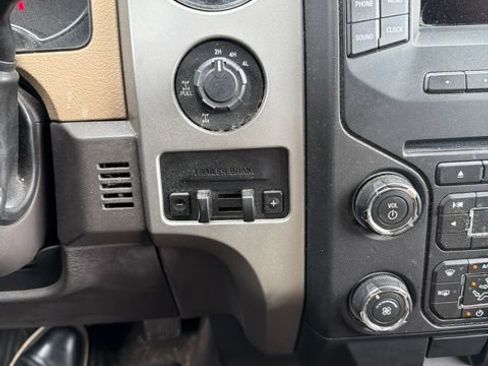 Used 2014 Ford F150 XLT w/ Equipment Group 302A Luxury AWD/4WD image 10