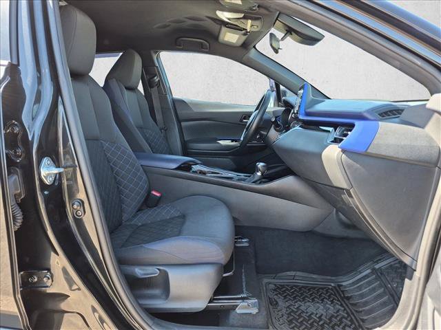 Used 2021 Toyota C-HR XLE FWD image 18