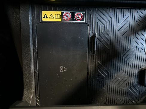 Used 2024 Toyota Tacoma TRD Sport w/ TRD Sport Premium Package image 24