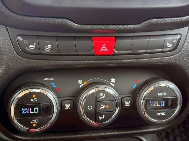 Certified 2017 Jeep Renegade Trailhawk w/ Premium Trailhawk Package AWD/4WD image 28