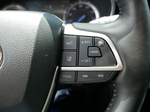 Used 2022 Toyota Highlander Platinum AWD/4WD image 27
