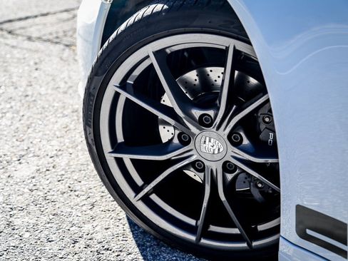 Used 2018 Porsche 911 Carrera T image 15