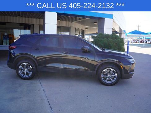 Used 2023 Chevrolet Blazer LT image 9