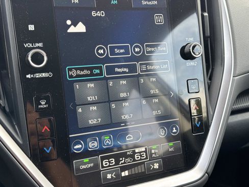 Certified 2025 Subaru Crosstrek 2.0i Premium w/ Crosstrek Mirror Package image 23