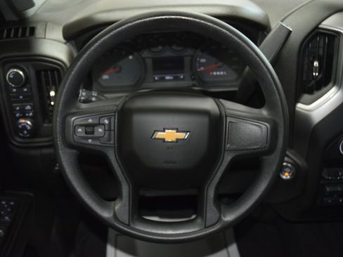 Used 2024 Chevrolet Silverado 2500 Custom w/ Custom Value Package image 37