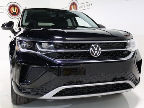 Used 2022 Volkswagen Taos SEL image 27