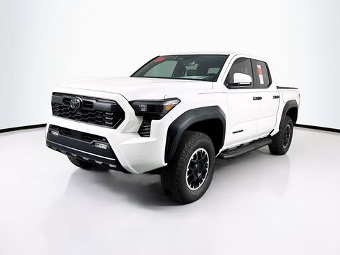 New 2025 Toyota Tacoma TRD Off-Road image 3