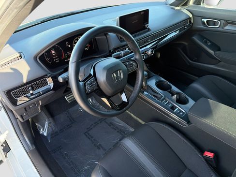 Used 2025 Honda Civic Sport image 24