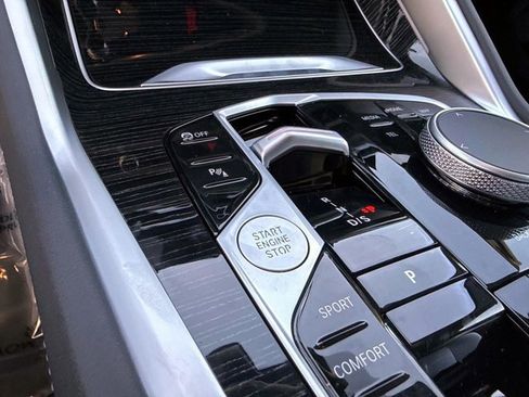 New 2026 BMW X6 xDrive40i w/ Climate Comfort Package image 31