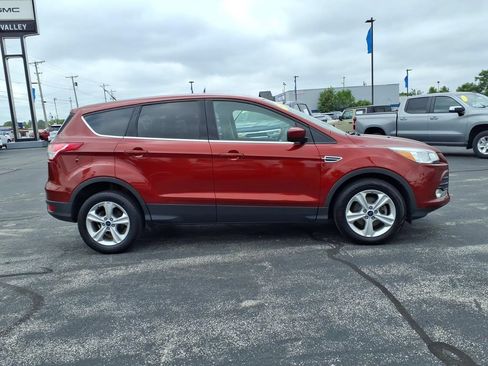 Used 2015 Ford Escape SE FWD image 15
