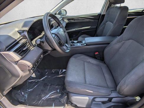 Used 2025 Toyota Camry LE FWD image 16