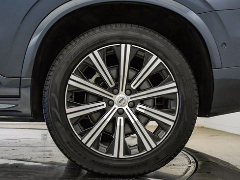 Certified 2025 Volvo XC90 B6 Ultra AWD/4WD image 10