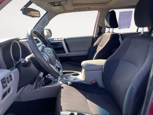 Used 2013 Toyota 4Runner SR5 w/ Convenience Pkg AWD/4WD image 9