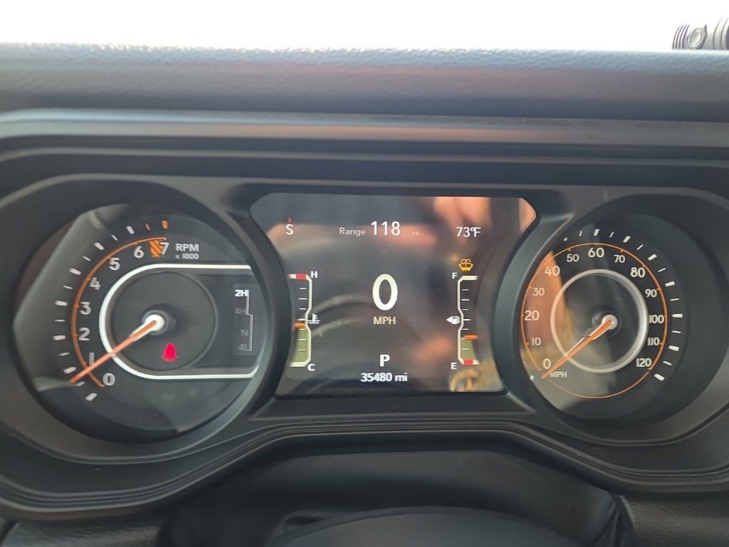 Used 2024 Jeep Gladiator Sport AWD/4WD image 14