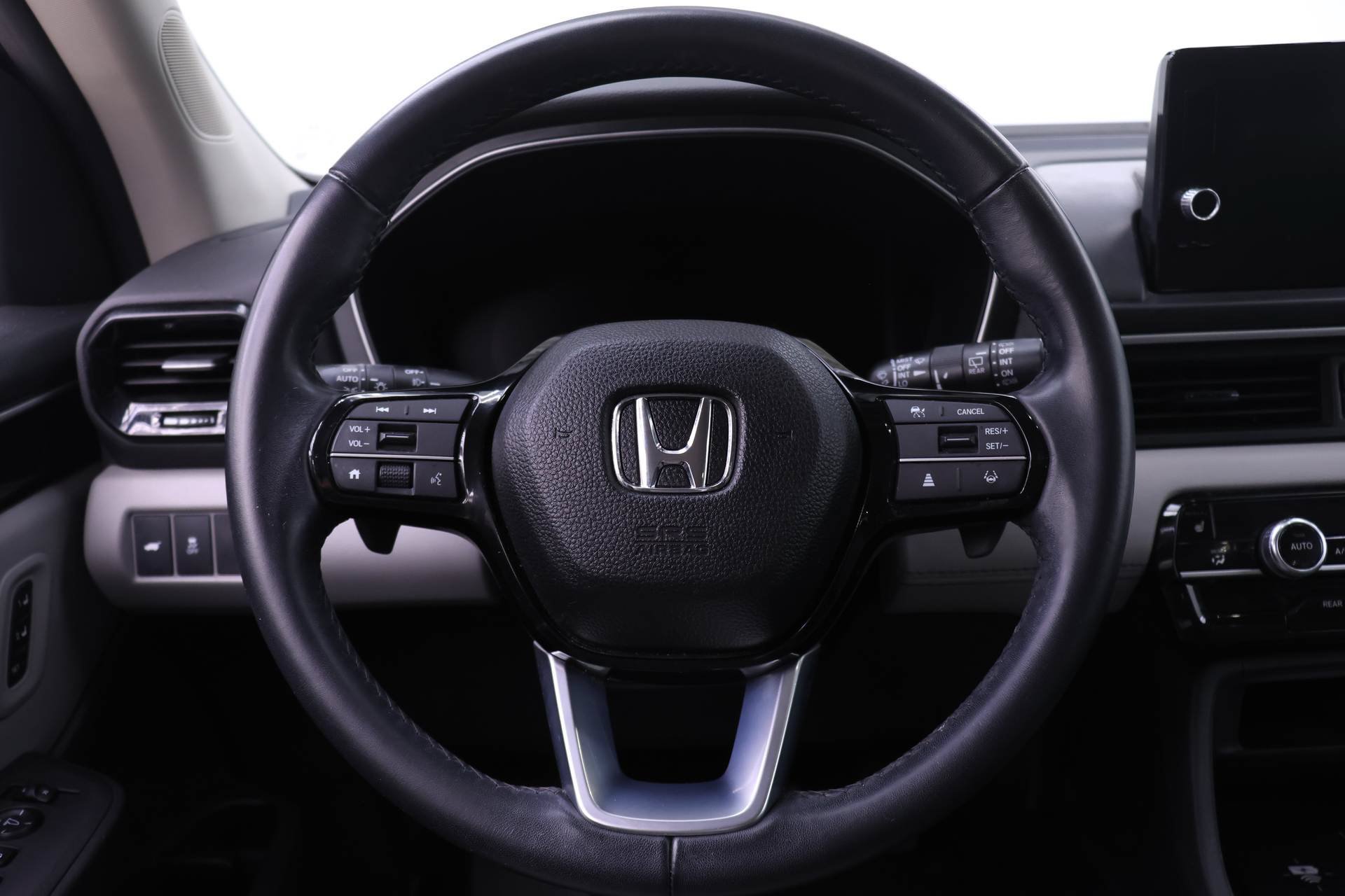 Certified 2024 Honda Pilot EX-L image 13