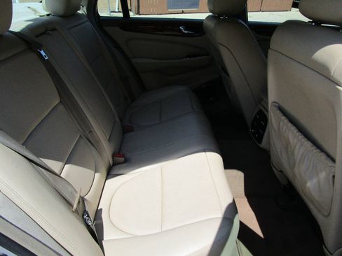 Used 2004 Jaguar XJ8 RWD image 23
