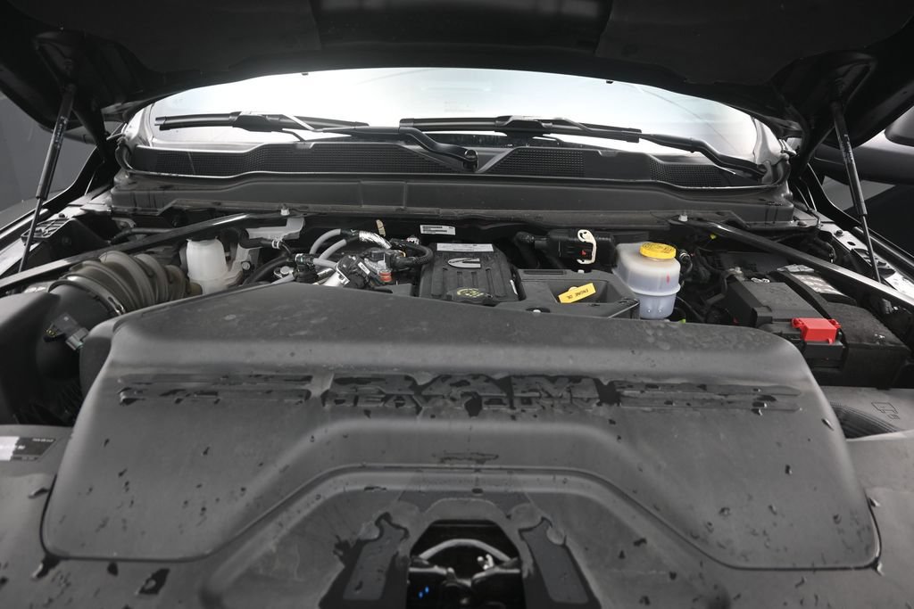 Used 2026 RAM 2500 Limited AWD/4WD image 11