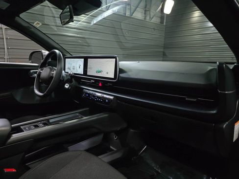 Used 2024 Hyundai Ioniq 6 SE image 12