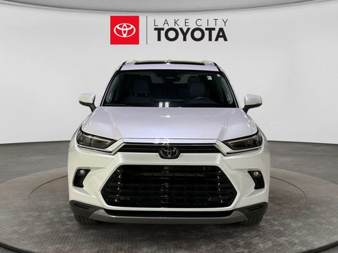 Used 2025 Toyota Grand Highlander AWD Hybrid image 14
