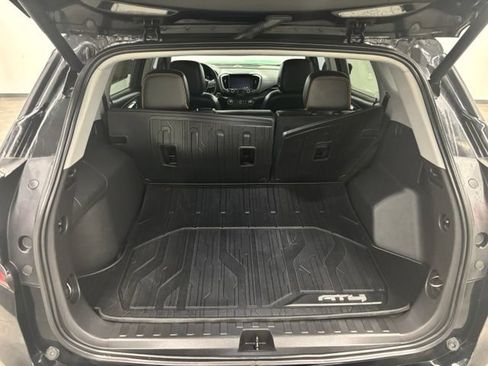 Used 2023 GMC Terrain AT4 w/ Tech Package AWD/4WD image 10