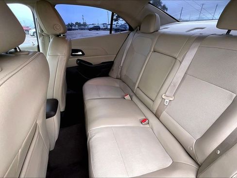 Used 2015 Chevrolet Malibu LT w/ Power Convenience Package FWD image 19
