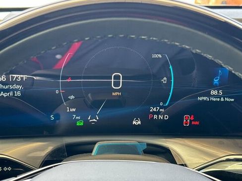 New 2026 Cadillac Vistiq Premium Luxury w/ LPO, Floor Liner Package AWD/4WD image 25