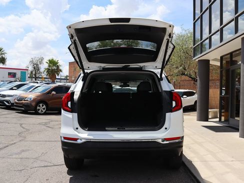 Used 2022 GMC Terrain SLT AWD/4WD image 22