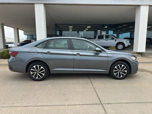 Used 2024 Volkswagen Jetta S image 7