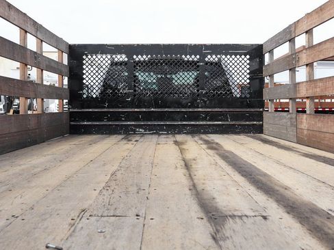 Used 2021 Ford F550 4x4 Regular Cab Super Duty image 5