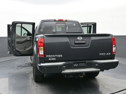 Used 2015 Nissan Frontier PRO-4X image 54