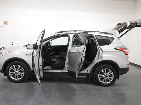 Used 2018 Ford Escape SEL AWD/4WD image 22