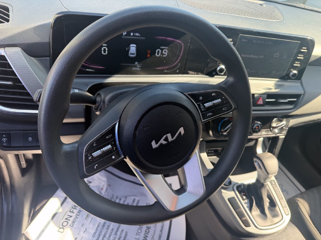 Used 2024 Kia Seltos LX AWD/4WD image 14