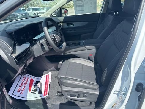 New 2026 Nissan Murano Platinum w/ Cargo Package AWD/4WD image 11