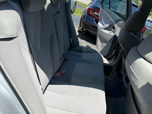 Used 2011 Toyota Camry LE FWD image 16