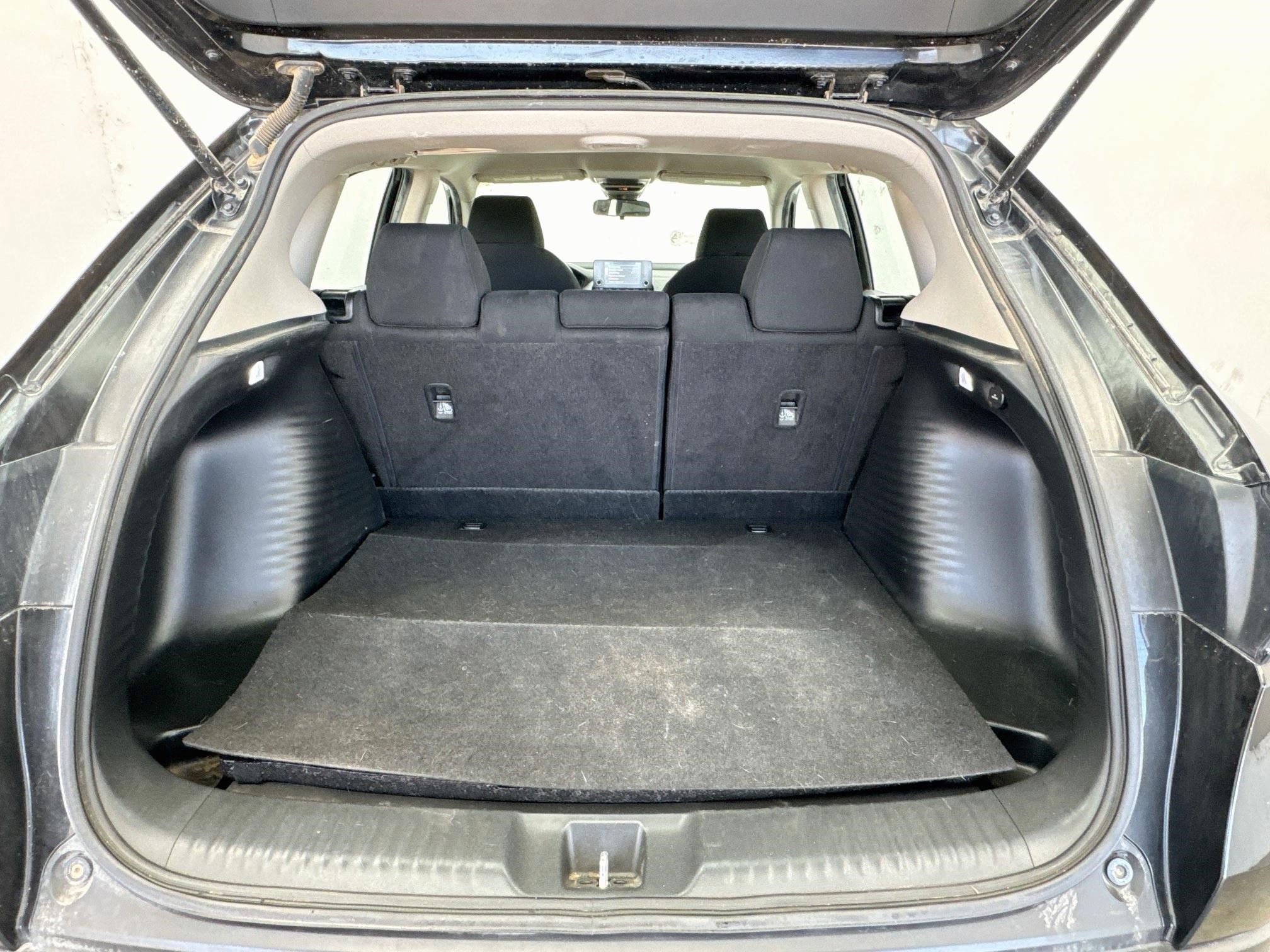 Used 2025 Honda HR-V LX image 16