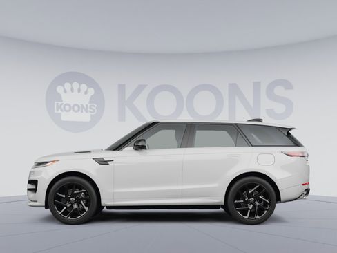 Used 2025 Land Rover Range Rover Sport SE image 2