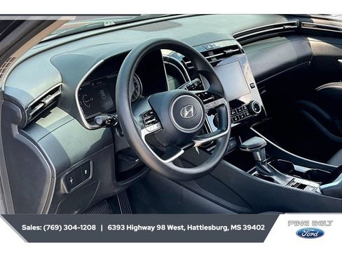 Used 2023 Hyundai Tucson SE FWD image 12