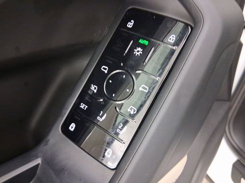 Certified 2025 Audi Q5 Premium w/ Convenience Package image 12