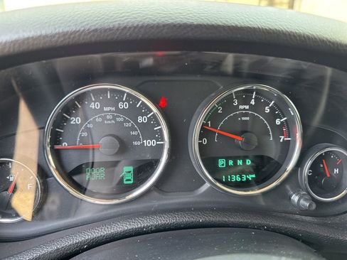 Used 2016 Jeep Wrangler Unlimited Black Bear image 14