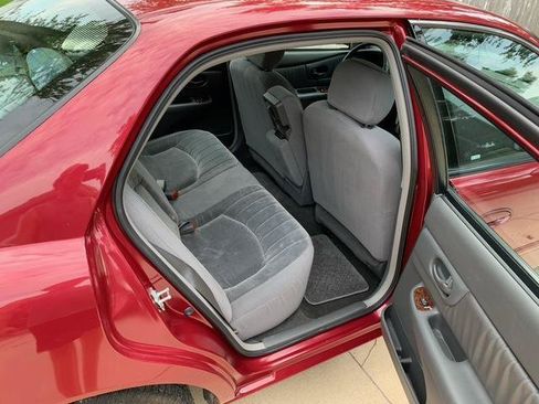 Used 2004 Buick Century Custom FWD image 18