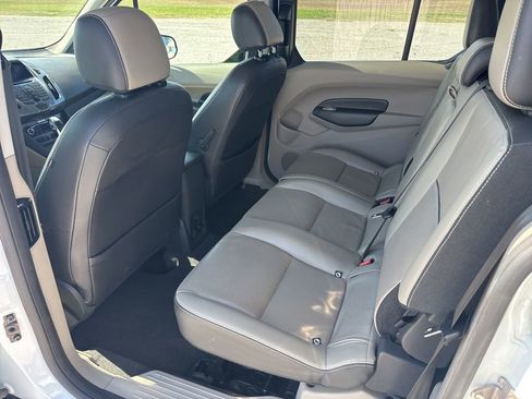 Used 2015 Ford Transit Connect Titanium image 15